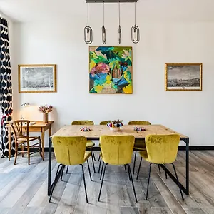 https://t2-chic-vue-vieux-port-notre-dame-clim-calme.fr-provencehotel.com
