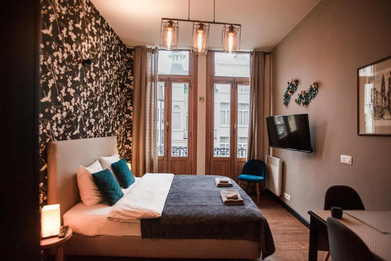 Appartamento Luxury Suites Historic Center By Rikas Hotels Anversa Belgio