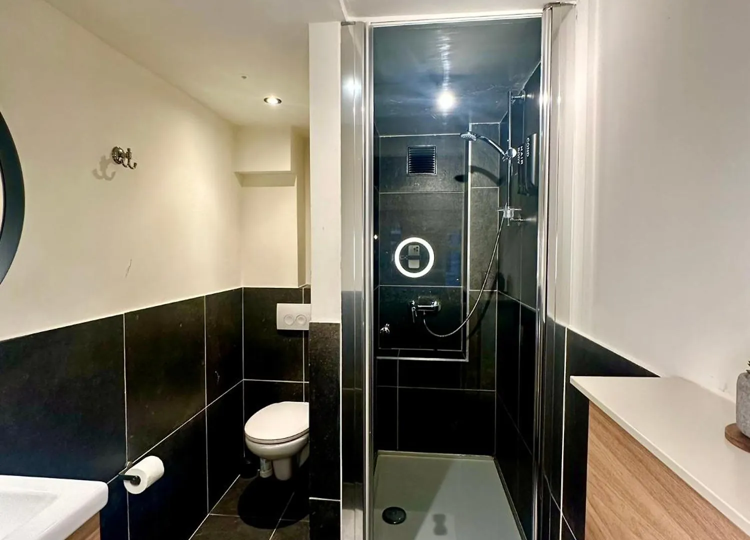 Luxury Suites Historic Center By Rikas Hotels Anversa